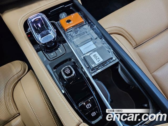 Volvo XC90 2세대 B6 Ultimate Bright, 2025 12
