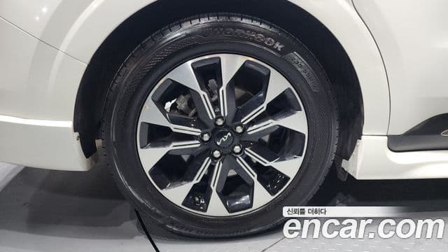 Kia Carnival 4세대 бензин 9인승 High Limousine(компания по спецнадстройкам), 2022 все фото