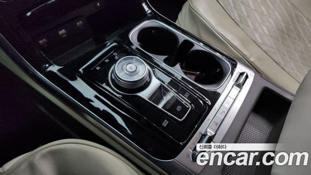 Kia Carnival 4세대 бензин 9인승 High Limousine(компания по спецнадстройкам), 2022 9