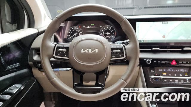 Kia Carnival 4세대 бензин 9인승 High Limousine(компания по спецнадстройкам), 2022 13