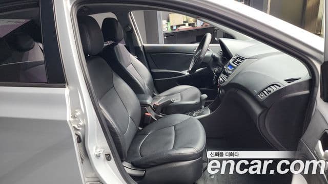 Hyundai Accent(новый кузов / новое поколение) Luxury, 2012 11