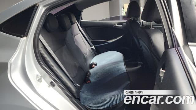 Hyundai Accent(новый кузов / новое поколение) Luxury, 2012 12