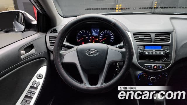 Hyundai Accent(новый кузов / новое поколение) Luxury, 2012 13