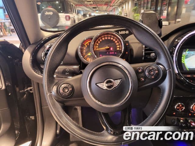 Mini Cooper D 클럽맨 2세대, 2016 11