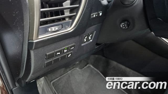 Lexus NX300h Executive, 2016 16