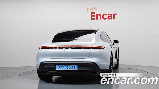 Porsche 타이칸 4S, 2025 4