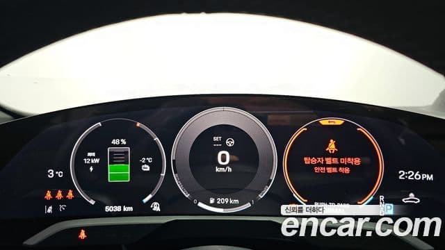 Porsche 타이칸 4S, 2025 8