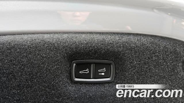 Porsche 타이칸 4S, 2025 14