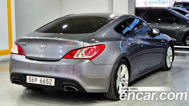 Hyundai Genesis купе 200 турбо D, 2010 6