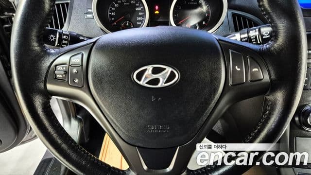 Hyundai Genesis купе 200 турбо D, 2010 8
