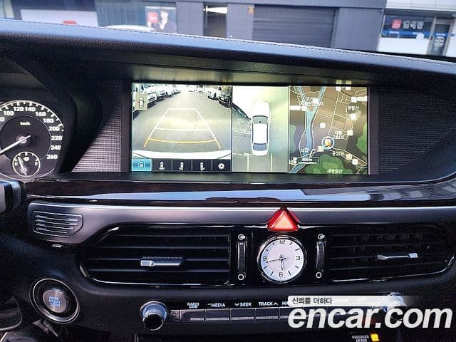 Genesis EQ900 Luxury, 2016 10