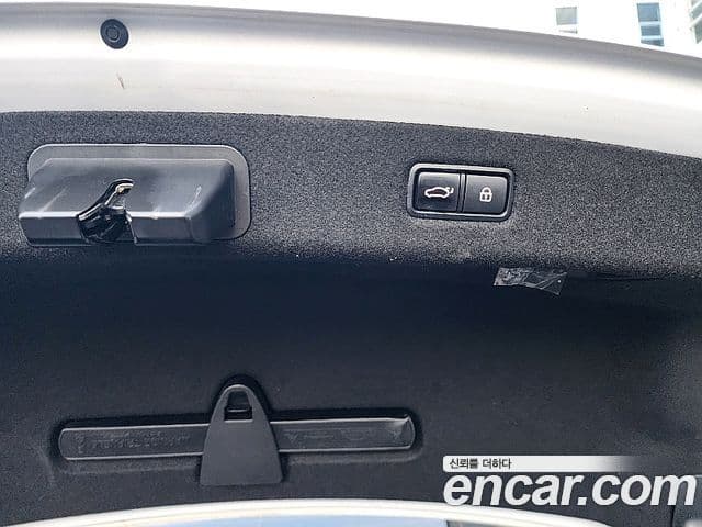 Genesis EQ900 Luxury, 2016 18