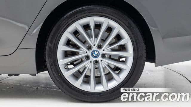 BMW 5시리즈 (G30) Luxury, 2022 все фото