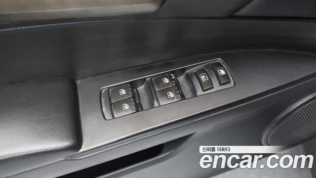 KG모빌리티(SsangYong) Korando Sport Club, 2015 19