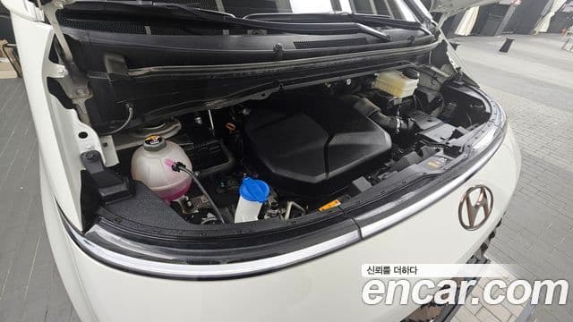 Hyundai Staria лимузин, 2023 6