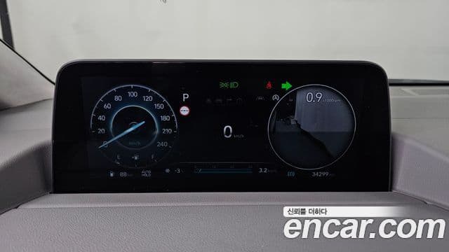 Hyundai Staria лимузин, 2023 8