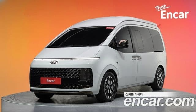 Hyundai Staria лимузин, 2023 1