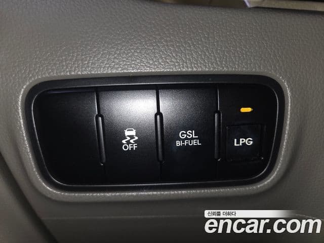 Kia Ray Luxury bi-fuel, 2012 12