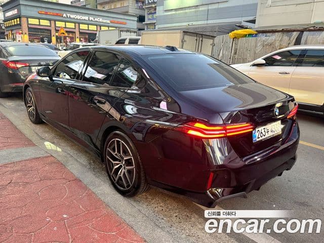 BMW 5시리즈 (G60) 520i M Sport, 2025 4