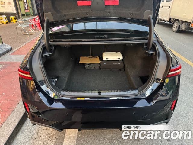 BMW 5시리즈 (G60) 520i M Sport, 2025 6