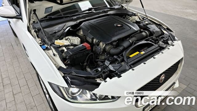 Jaguar XE 20d Prestige AWD, 2017 6