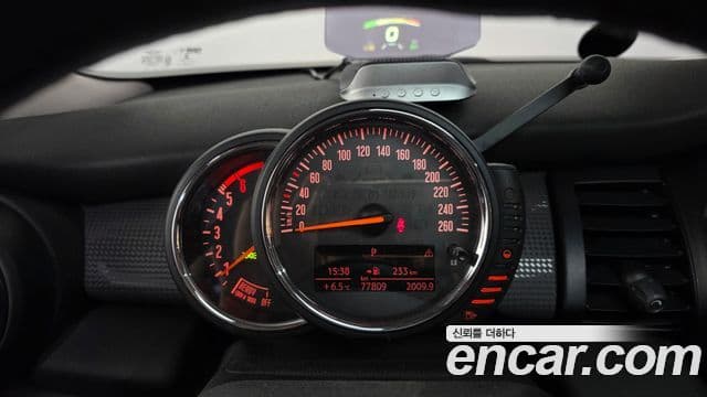 Mini Cooper D 3세대, 2015 8