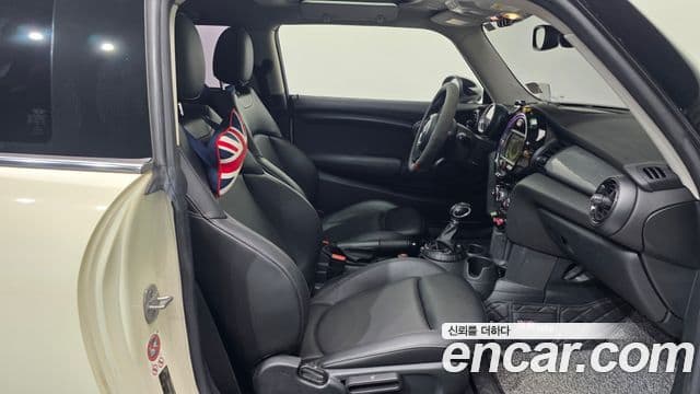 Mini Cooper D 3세대, 2015 11