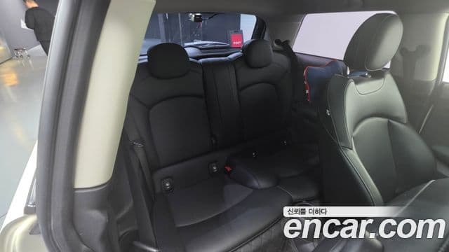 Mini Cooper D 3세대, 2015 12