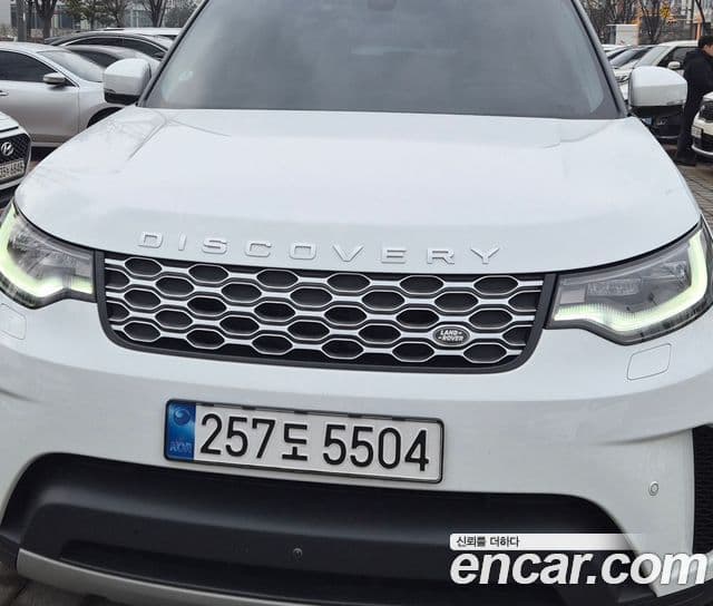 Land Rover Discovery 5 D250 SE, 2023 1