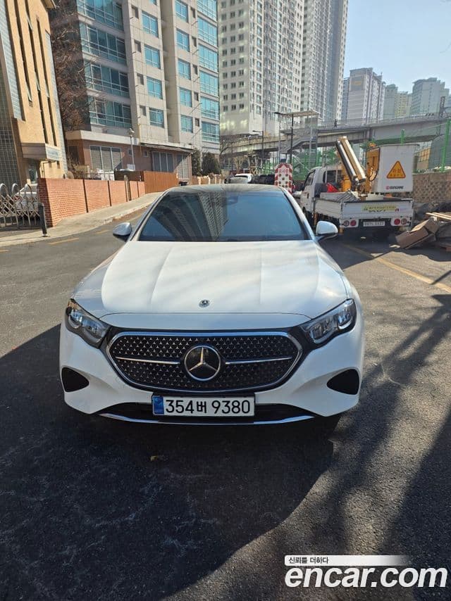 Mercedes-Benz E-класс W214 Avantgarde, 2025 1