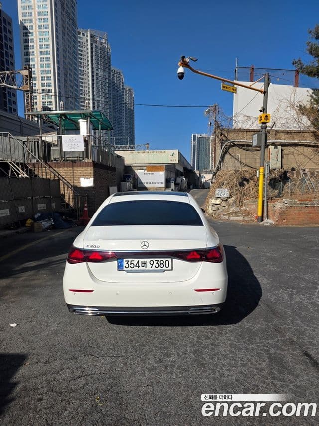 Mercedes-Benz E-класс W214 Avantgarde, 2025 4