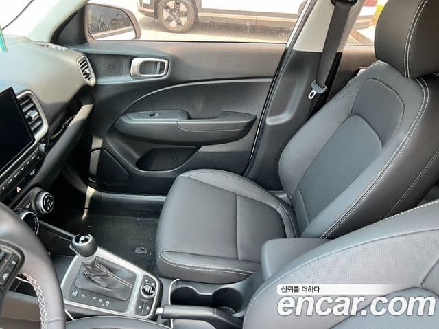 Hyundai Venue Premium, 2025 все фото