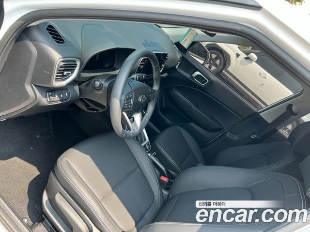 Hyundai Venue Premium, 2025 6