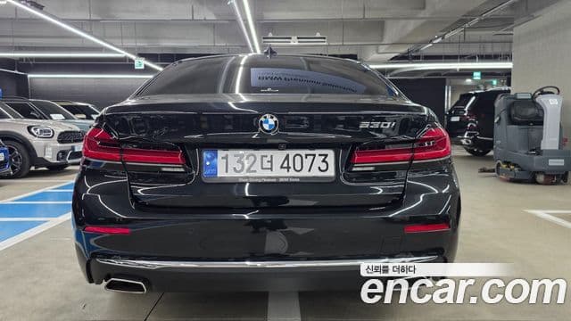 BMW 5시리즈 (G30) Luxury, 2022 4