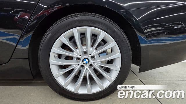 BMW 5시리즈 (G30) Luxury, 2022 все фото