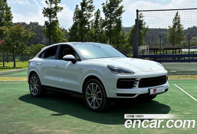 Porsche Cayenne (PO536) 3.0 E-гибрид купе, 2020 2
