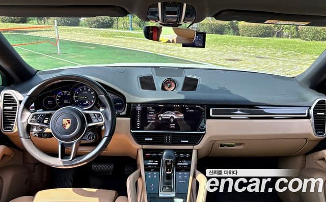 Porsche Cayenne (PO536) 3.0 E-гибрид купе, 2020 11