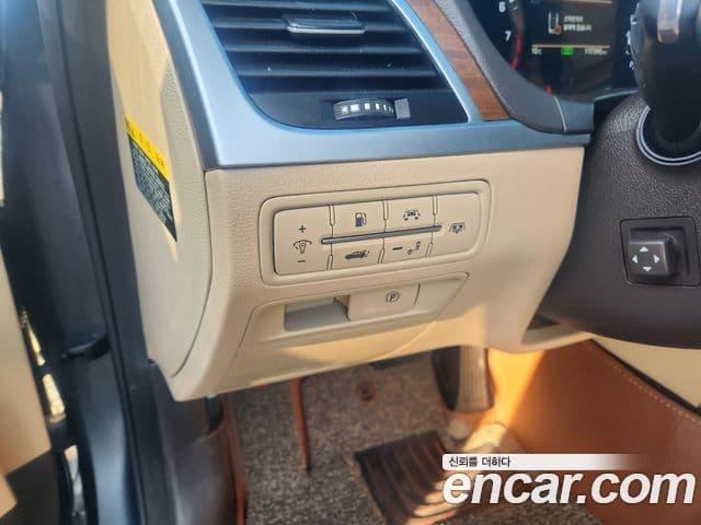 Genesis G80 Premium Luxury, 2017 14