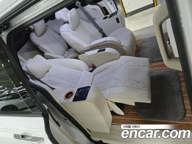 Kia Carnival 4세대 бензин 9인승 High Limousine(компания по спецнадстройкам), 2023 4