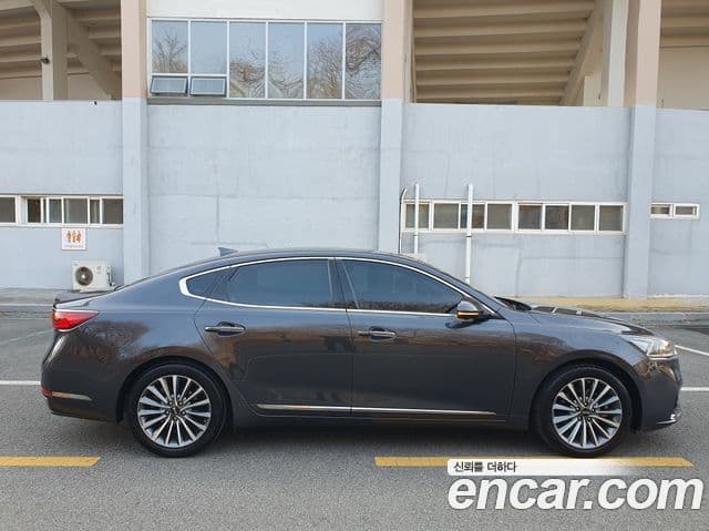 Kia All New K7 Prestige, 2016 4