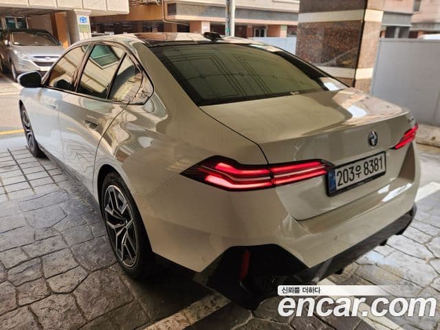 BMW 5시리즈 (G60) 520i M Sport, 2026 3