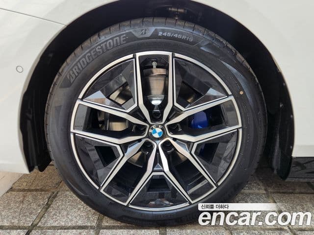 BMW 5시리즈 (G60) 520i M Sport, 2026 все фото