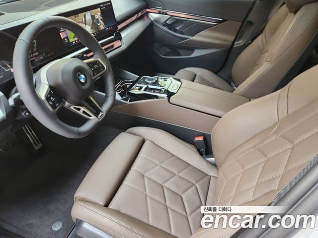 BMW 5시리즈 (G60) 520i M Sport, 2026 11