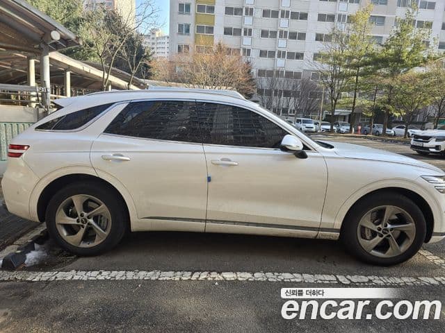 Genesis GV70, 2025 3