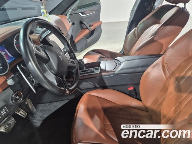 Maserati 기블리 3세대, 2016 10