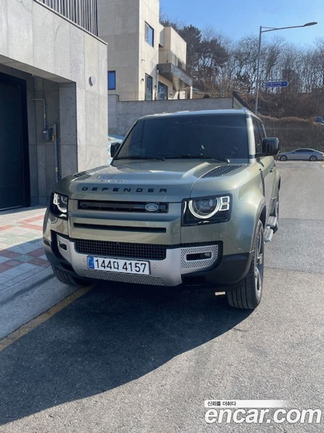 Land Rover Defender (L663) 110 D300 HSE, 2023 1