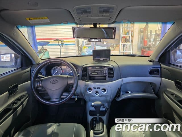 Hyundai 베르나(новый кузов / новое поколение) бензин 1.4 DOHC Elegance, 2008 3