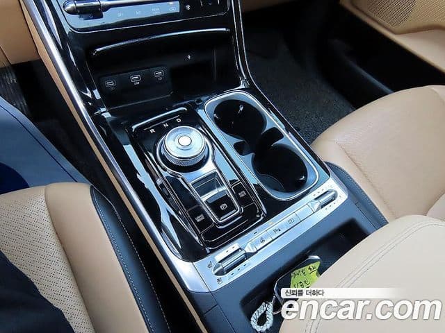 Kia Carnival 4세대 Signature, 2023 11