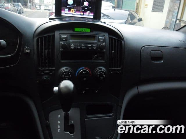 Hyundai Grand Starex CVX Deluxe, 2014 12