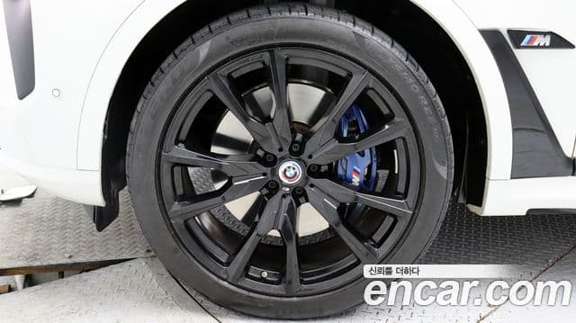 BMW X7 (G07) M60i xDrive M Sport 6인승, 2023 18